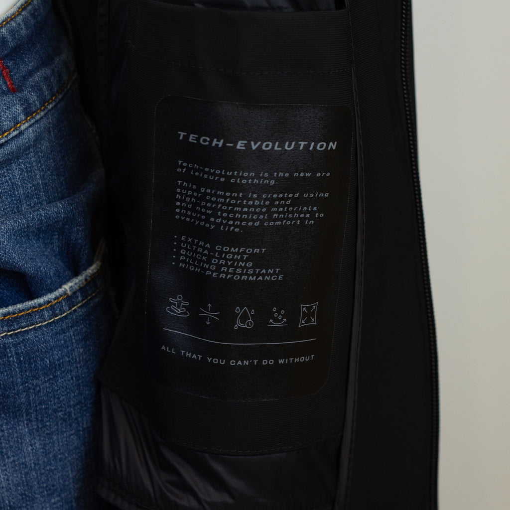 Giubbino More Carson